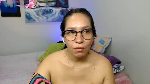 Snapshot of goddessnahi chatting on November 2025 03:23:02 AM Naih Reyes online show from November 2025 03:23:02 AM