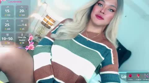 Miss Anna online show from November 2025 12:51:01 PM