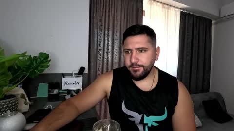 gold_alpha_boy online show from October 2025 08:36:02 AM