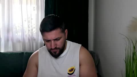 gold_alpha_boy online show from April 2026 08:07:01 AM