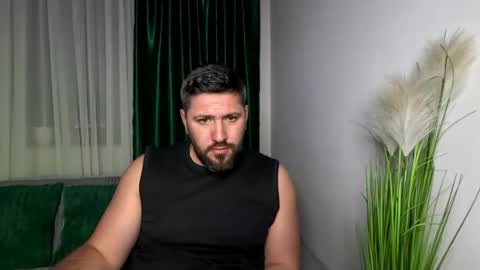 gold_alpha_boy online show from April 2026 08:20:01 PM