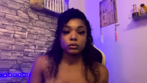 Snapshot of goldamethyst98 chatting on September 2025 02:02:01 AM Amethyst online show from September 2025 02:02:01 AM