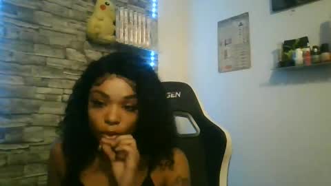 Snapshot of goldamethyst98 chatting on October 2025 03:12:02 AM Amethyst online show from October 2025 03:12:02 AM