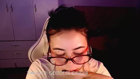 golden_gingerkitty online show from October 2025 02:04:02 AM