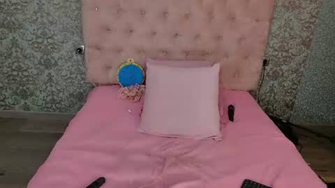 Snapshot of golden_girl__ chatting on July 2026 10:43:01 AM golden girl online show from July 2026 10:43:01 AM