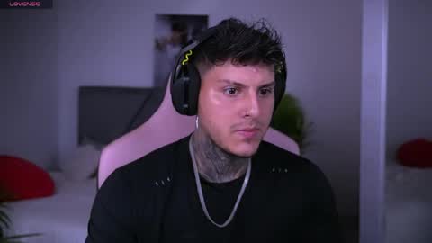 goldenatlasx online show from April 2026 09:27:01 PM