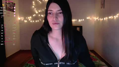 Snapshot of goldencandycotton chatting on February 2025 09:14:02 AM goldencandycotton online show from February 2025 09:14:02 AM