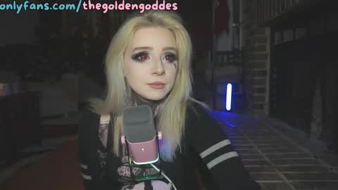 Snapshot of goldengoddessxxx chatting on January 2025 11:08:01 PM Sammy online show from January 2025 11:08:01 PM