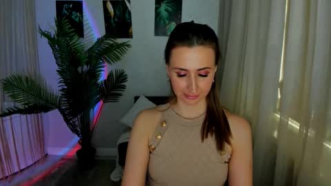 Olivia online show from March 2026 04:18:01 AM