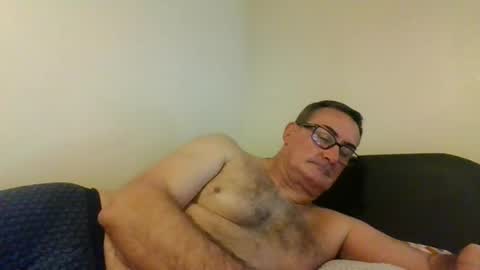 goldenone59 online show from October 2025 01:43:02 PM