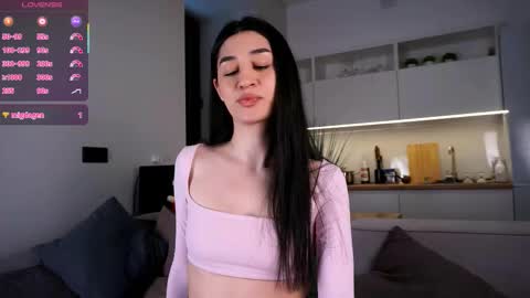 angel online show from November 2025 04:37:02 AM