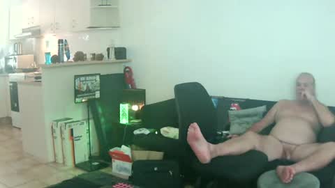 Snapshot of goldyguy011 chatting on June 2026 03:27:02 AM goldyguy011 online show from June 2026 03:27:02 AM