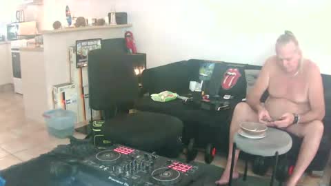 Snapshot of goldyguy011 chatting on June 2026 01:47:02 AM goldyguy011 online show from June 2026 01:47:02 AM