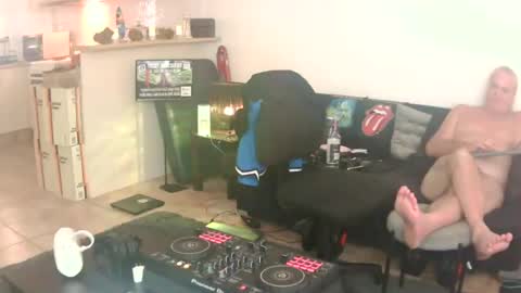 Snapshot of goldyguy011 chatting on June 2026 03:25:01 AM goldyguy011 online show from June 2026 03:25:01 AM