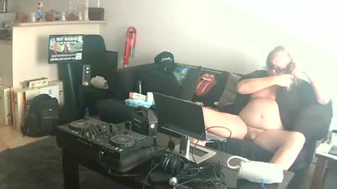 Snapshot of goldyguy011 chatting on July 2026 01:19:02 AM goldyguy011 online show from July 2026 01:19:02 AM