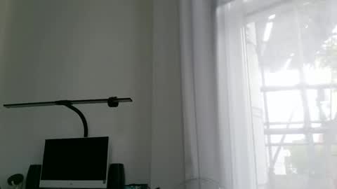 gomezgonz5 online show from September 2025 11:26:02 AM