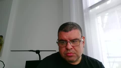 gomezgonz5 online show from October 2025 11:39:01 AM