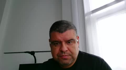 gomezgonz5 online show from October 2025 01:30:01 PM