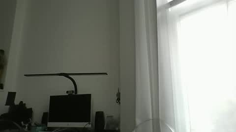 gomezgonz5 online show from October 2025 12:37:01 PM
