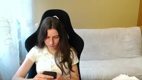 Elizabeth Effie online show from June 2026 04:07:02 PM