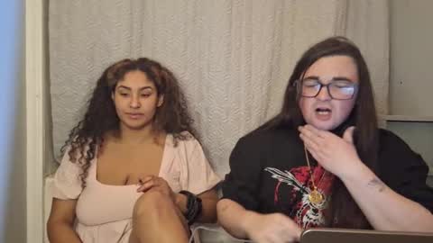 goodgrl1799 online show from February 2025 08:58:02 PM