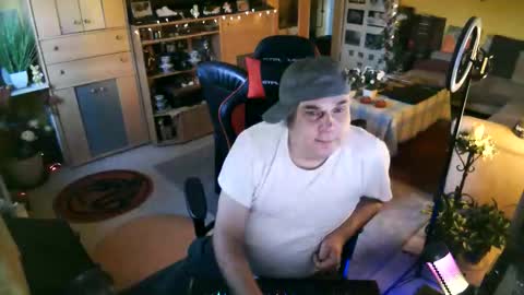 Snapshot of google5001 chatting on September 2025 05:01:02 PM google5001 online show from September 2025 05:01:02 PM