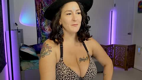 Snapshot of gooner_girl chatting on September 2025 01:33:01 PM gooner_girl online show from September 2025 01:33:01 PM