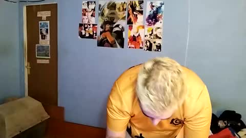 Snapshot of gorak32 chatting on January 2025 04:31:02 PM GoraK online show from January 2025 04:31:02 PM