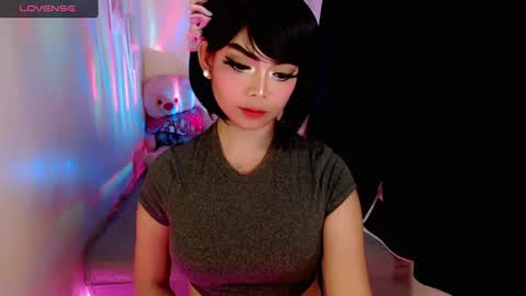 Snapshot of gorgeoustransgirl chatting on December 2024 02:33:01 PM Emmy online show from December 2024 02:33:01 PM