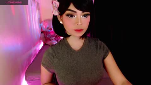 Snapshot of gorgeoustransgirl chatting on December 2024 03:20:02 PM Emmy online show from December 2024 03:20:02 PM