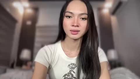 D I A N A online show from April 2026 05:22:02 PM