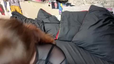 Amy online show from October 2025 10:21:01 PM