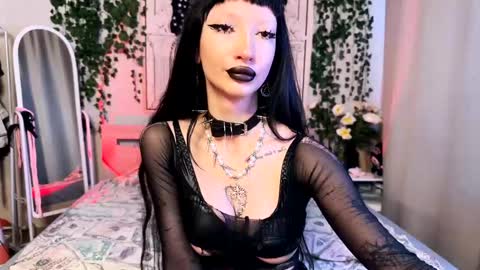 Snapshot of gothdesss chatting on March 2025 04:54:02 AM    online show from March 2025 04:54:02 AM