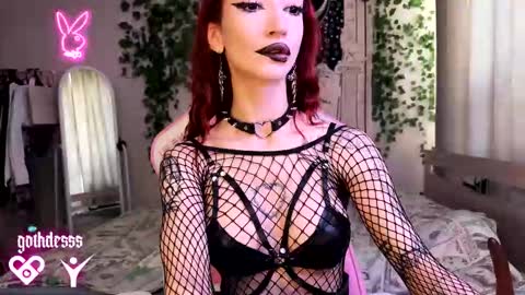 Snapshot of gothdesss chatting on September 2025 06:06:02 AM    online show from September 2025 06:06:02 AM