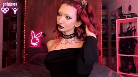 Snapshot of gothdesss chatting on October 2025 10:30:02 PM    online show from October 2025 10:30:02 PM