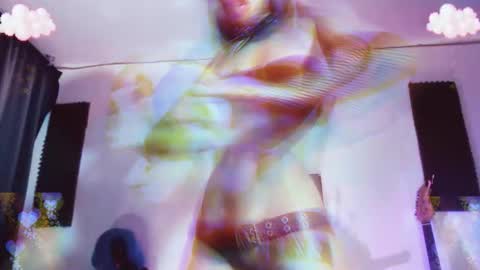        online show from October 2025 05:18:02 AM