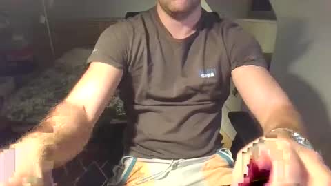 goura2000 online show from October 2025 10:11:01 PM