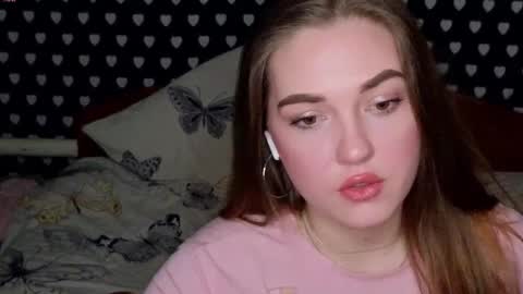 Snapshot of grace054 chatting on February 2026 12:59:02 AM Grace online show from February 2026 12:59:02 AM