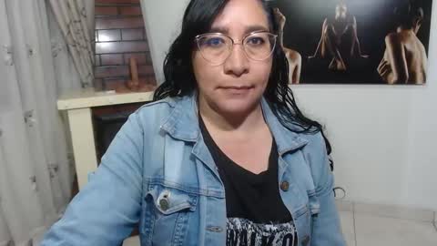 Snapshot of grace_mature_milf chatting on October 2025 10:26:01 AM grace_mature_milf online show from October 2025 10:26:01 AM