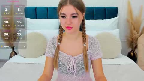 Erika online show from October 2025 12:24:01 PM