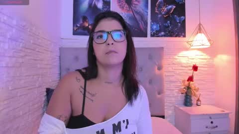 Snapshot of graceymilf999 chatting on March 2025 11:33:02 AM Gracey Milf online show from March 2025 11:33:02 AM