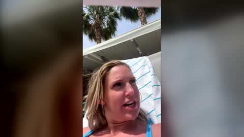 Gracie Mae online show from April 2026 08:10:01 PM