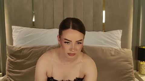 Snapshot of graciesand chatting on June 2026 04:11:02 AM GracieSand online show from June 2026 04:11:02 AM
