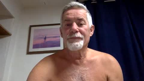 Snapshot of grahamspark1 chatting on April 2026 11:49:02 PM Graham online show from April 2026 11:49:02 PM