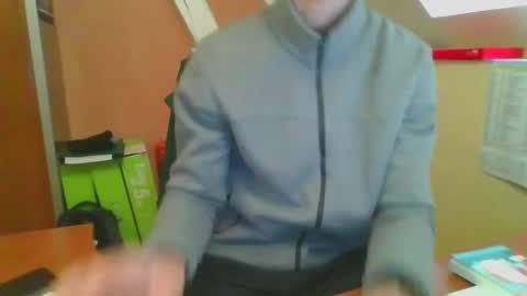 Snapshot of grandbi chatting on January 2025 08:06:01 AM grandbi online show from January 2025 08:06:01 AM