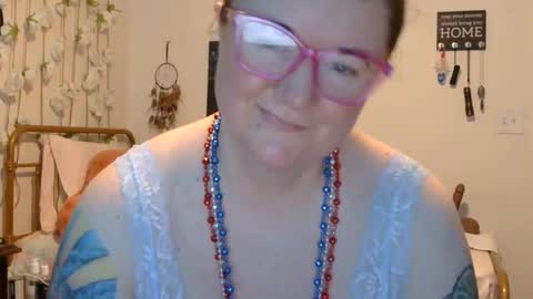 Snapshot of grateful42day chatting on May 2026 01:55:01 AM grateful42day online show from May 2026 01:55:01 AM