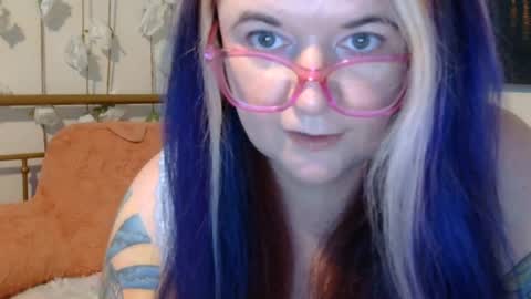 Snapshot of grateful42day chatting on June 2026 03:05:02 AM grateful42day online show from June 2026 03:05:02 AM