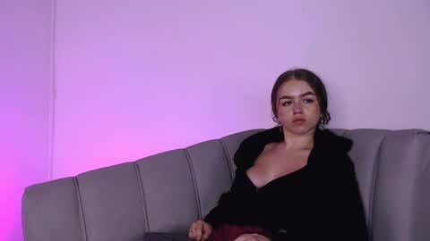 Snapshot of grecia_rouse chatting on February 2025 10:37:02 AM  GRECIA  online show from February 2025 10:37:02 AM