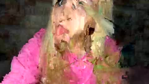 Lina 3 online show from September 2025 12:32:02 PM