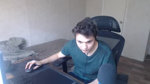 greendynomite_04 online show from May 2026 05:30:01 PM